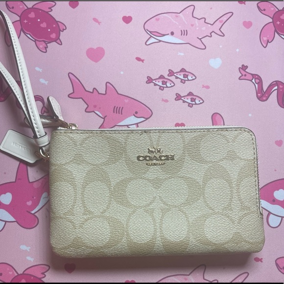 Coach Handbags - Light Khaki / Chalk COACH wristlet wallet